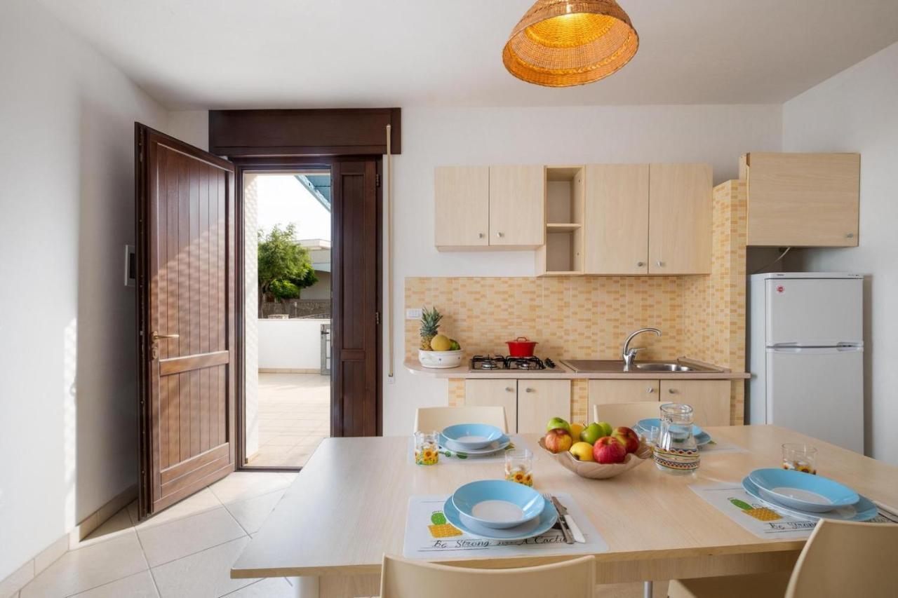 מרינה די מנקוורסה Villette Ninfee מראה חיצוני תמונה