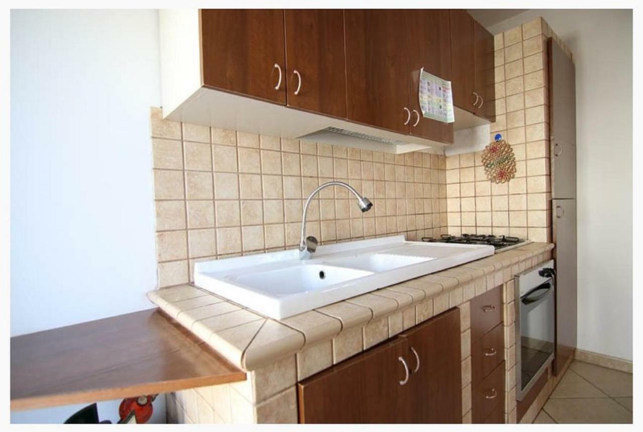 מרינה די מנקוורסה Villette Ninfee מראה חיצוני תמונה